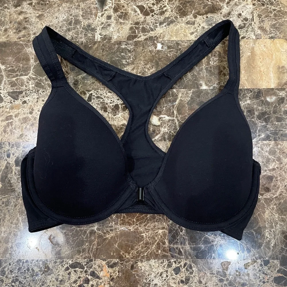 No Boundaries Black Racerback Front-Close T-Shirt Bra